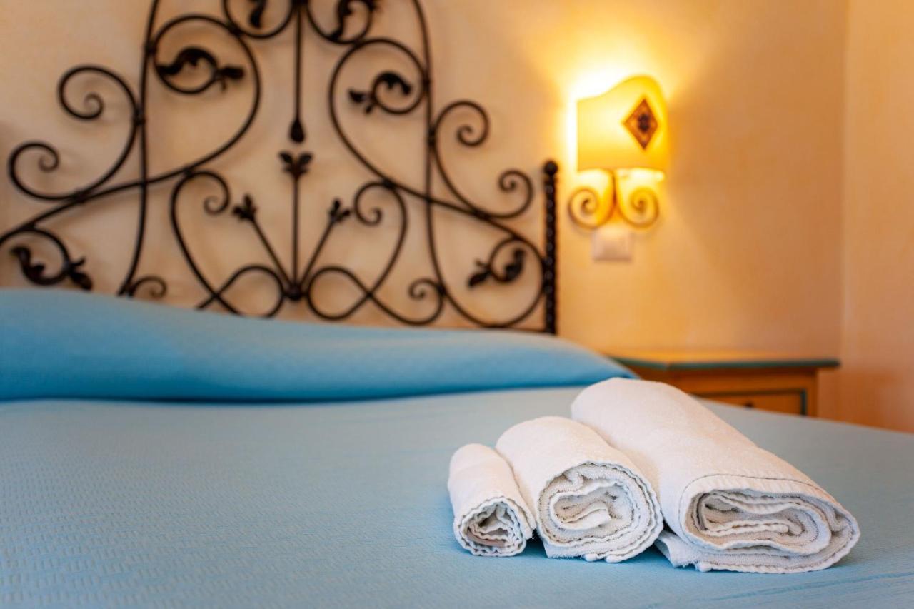Il Viandante Hotel ซาน เตโอโดโร ภายนอก รูปภาพ